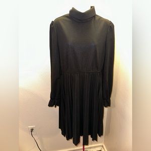 Black long sleeve dress